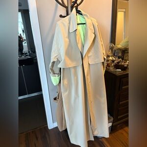 Lululemon Beige Jacket with Green Lining